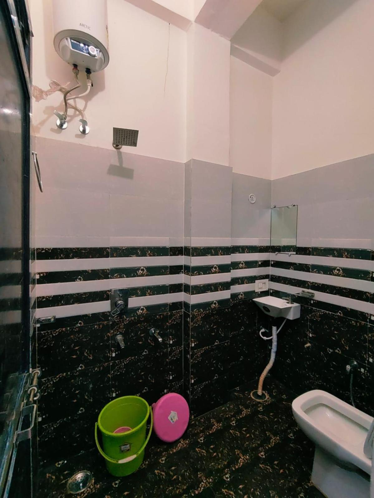 Kaka Guest House Ayodhya Exteriör bild